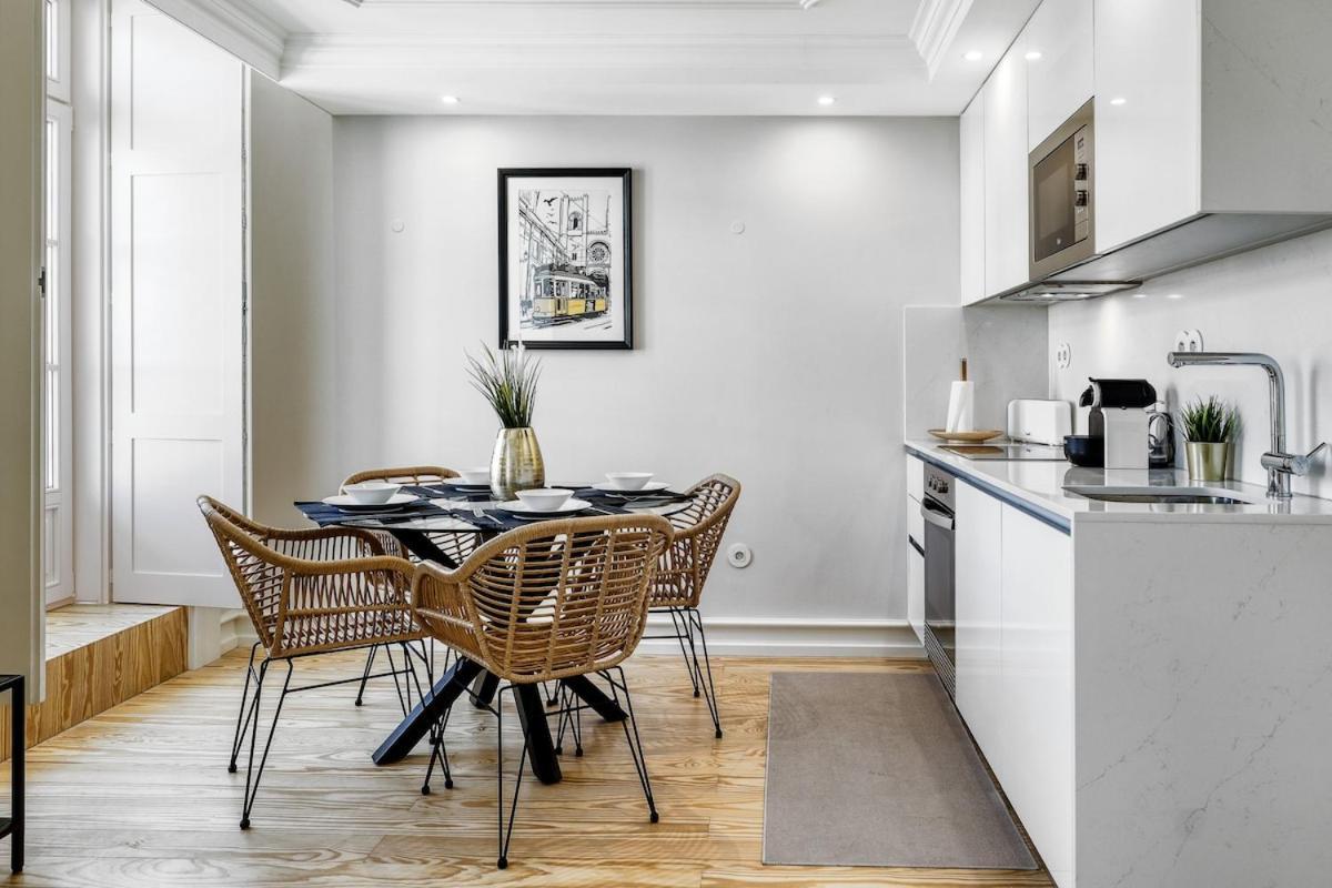 Lisbon Beautiful 2 Bedroom Apartment With Views In Rua Augusta Lizbona Zewnętrze zdjęcie